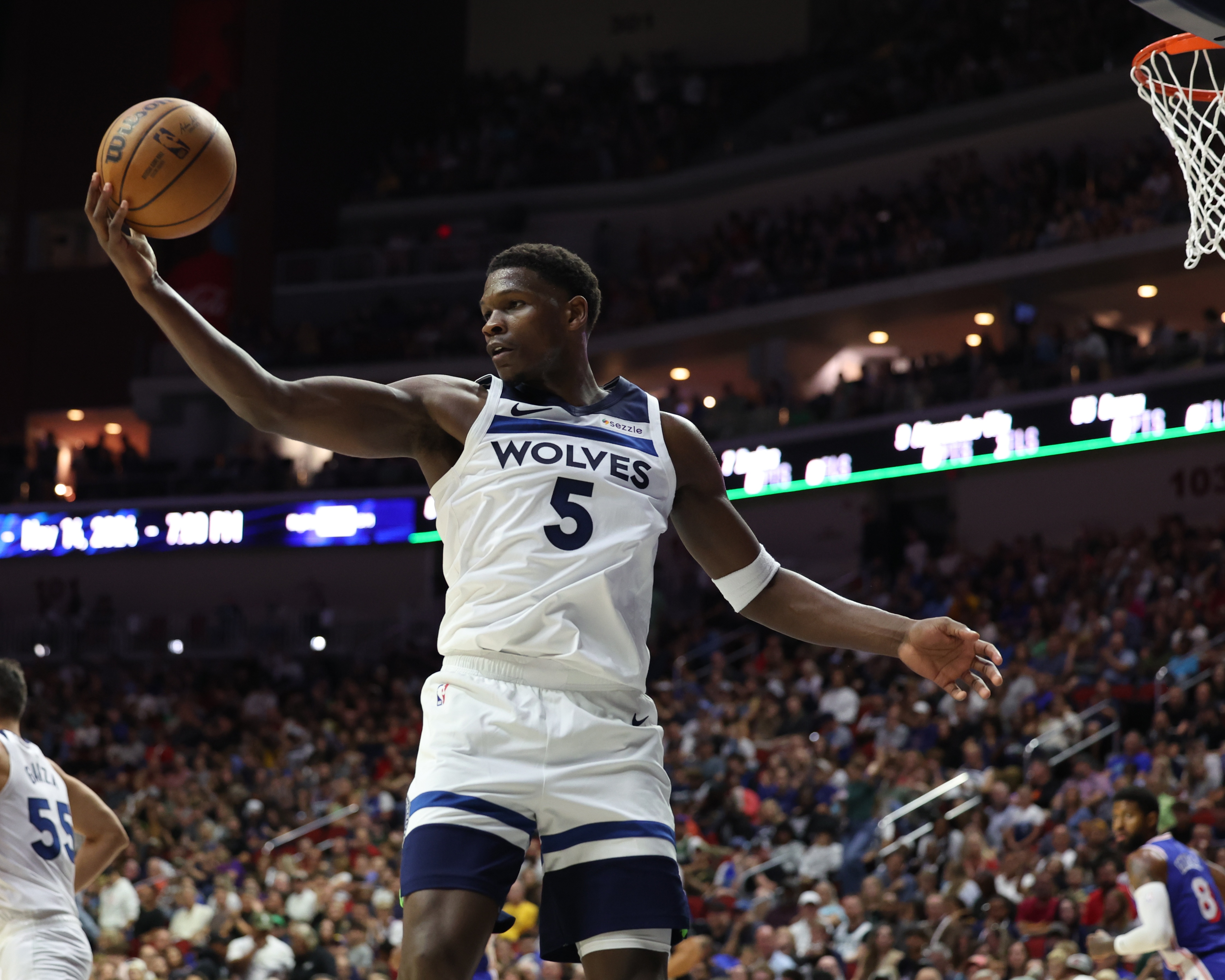 旺财28娱乐-布莱顿训练开放日，加时末段状态回暖引欢呼，NBA季后赛在即，赛程密集仍需轮换的简单介绍