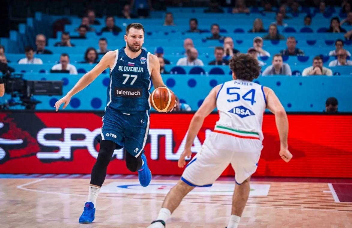 包含东契奇遭遇二十连败，法国队教练面临压力！的词条